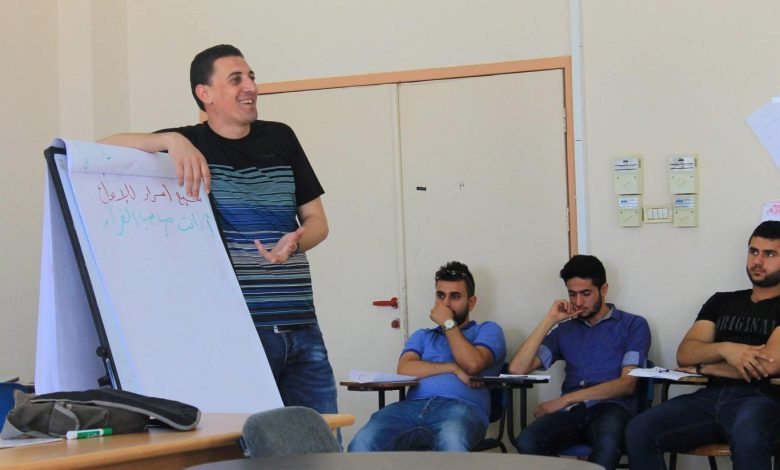 فادي جمعة.. بلطجي بزي عميد شئون طلبة “الأمريكية”