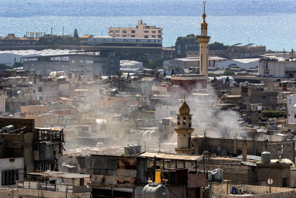 “فتح” تخطط لتحويل عين الحلوة لنهر البارد 2.. “الجنون الدموي” لأهداف قذرة