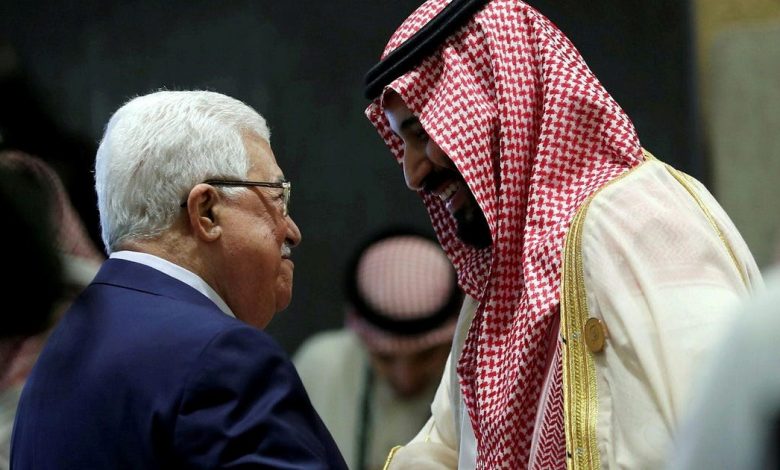 عباس سيستقبل وفداً سعودياً لبحث المكاسب من التطبيع مع الاحتلال