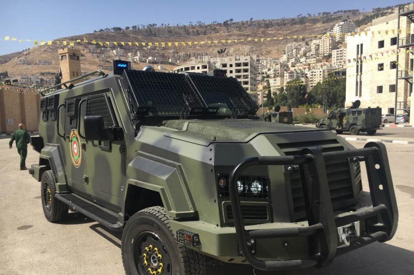 بموافقة إسرائيلية.. السلطة تتسلم مدرعات وأسلحة لمحاربة المقاومة
