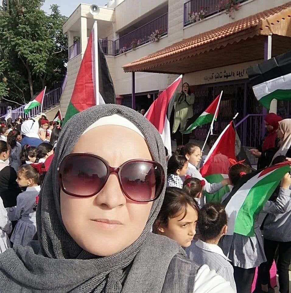 حكومة اشتية تعاقب المعلمة جهاد أبو شرار بنقلها تعسفيا من دورا الى يطا
