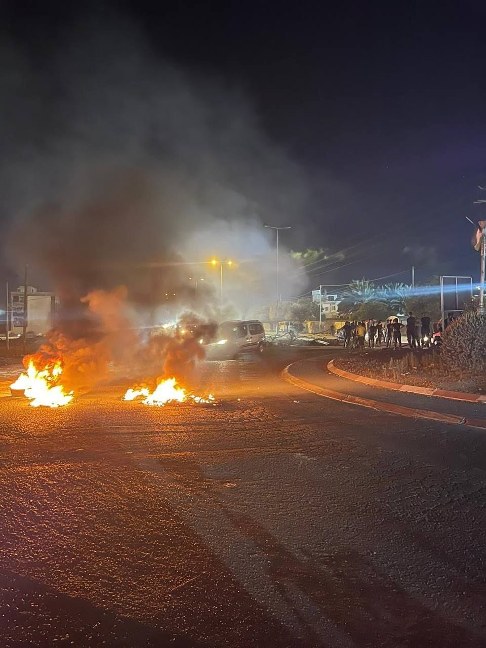 مواطنو عقبة جبر يتظاهرون رفضاً لاعتقال السلطة للمطارد عمار العيوطي