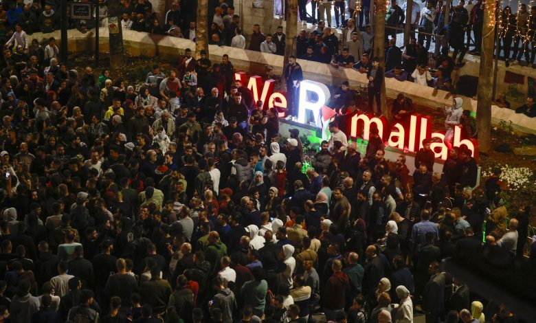 الضفة تنتفض في وجه السلطة: “كفى تواطؤاً وخذلاناً”
