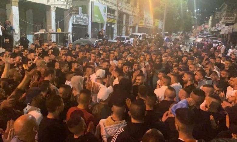 “إسرائيل” تواصل ذبح غزة.. مغردون: “مشان الله يا ضفة يلا”