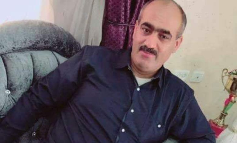 خالد خشان.. معلم نظم مسيرة طلابية نصرة لغزة فلاحقته السلطة