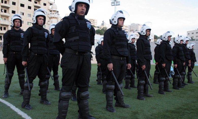 غضب فلسطيني غير مسبوق ضد السلطة وطوفان الأقصى سيعجل بانهيارها