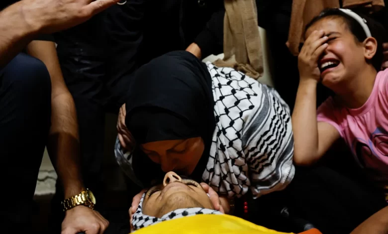 مسؤولون أمنيون إسرائيليون كبار: نقترب من انتفاضة ثالثة بالضفة