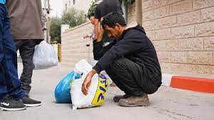 عمال غزة في رام الله: الاحتلال والسلطة علينا