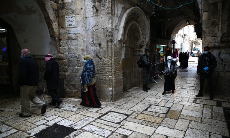 خبير: السلطة تركت المقدسيين دون دعم “يخلعون شوكهم بإيديهم”