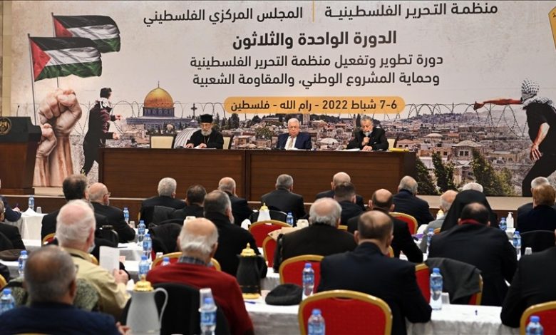 مختص: انتقادات دولية قاسية وراء تغييرات عباس بأروقة السلطة وفتح