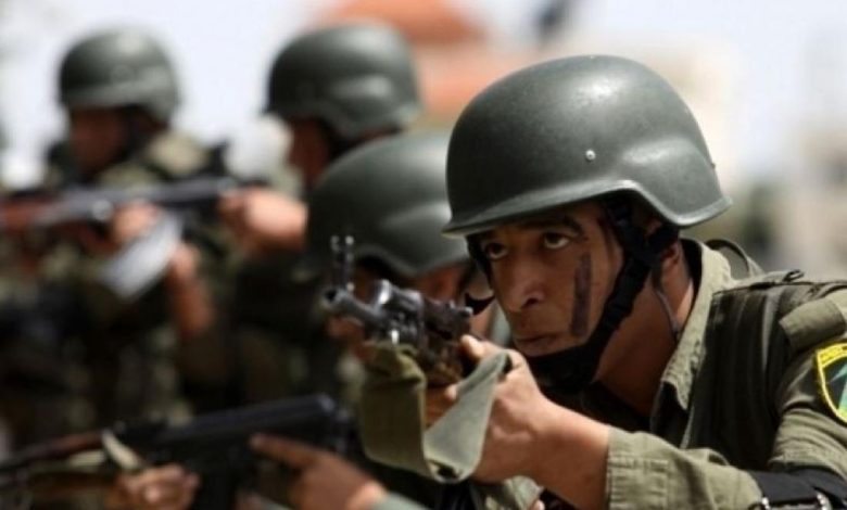 برشوة عناصره.. موقوف يهرب من مركز دورا نحو الأردن