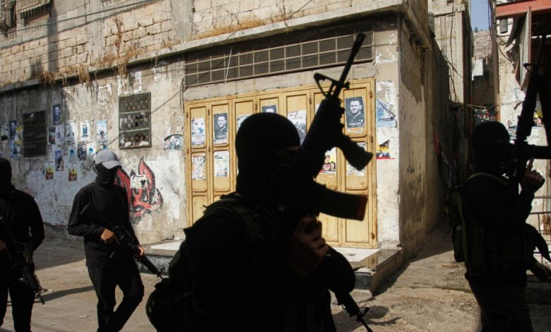 زعران فتح يطلقون النار تجاه بلدية قلقيلية بسبب ترقية لأحد الموظفين