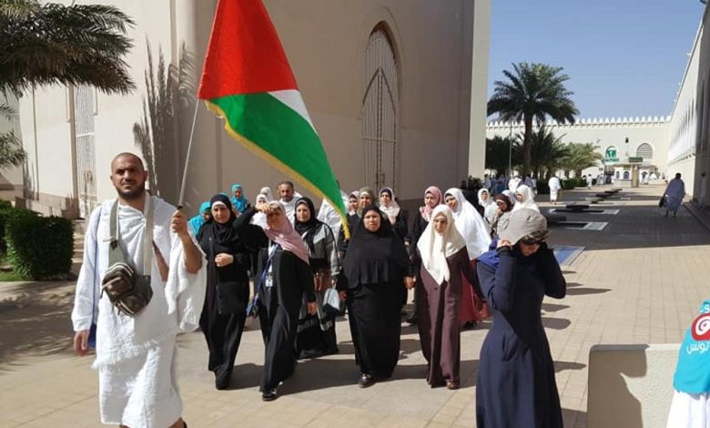 ارتفاع قياسي بتسعيرة الحج لأهالي الضفة.. واستحداث الفئات لتغطية فساد المتنفذين