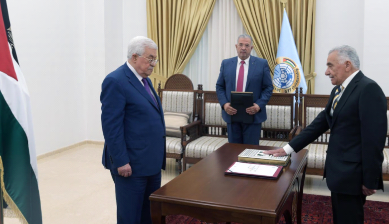 كتب د. أحمد الأشقر: لا أحد يستقيل في هذا البلد