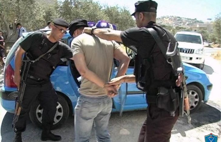 زوجان يروجا المخدرات وسط رام الله.. هكذا اعتقلا