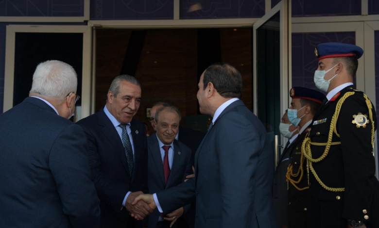 هكذا بدد “طوفان الأقصى” أحلام حسين الشيخ بتنصيب نفسه رئيسًا