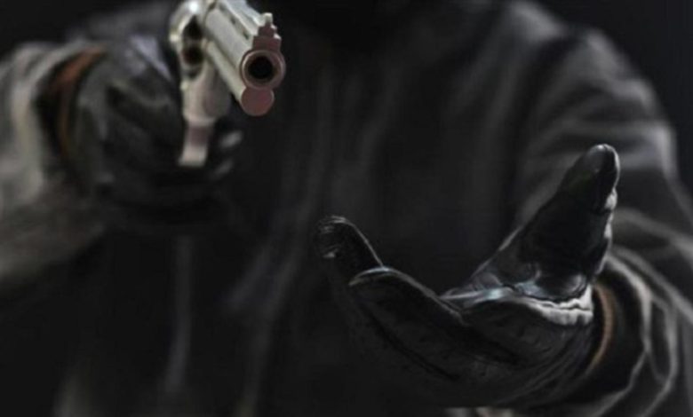 سرقة مبلغ كبير بسطو مسلح على مركبة موظف بريد أبو ديس