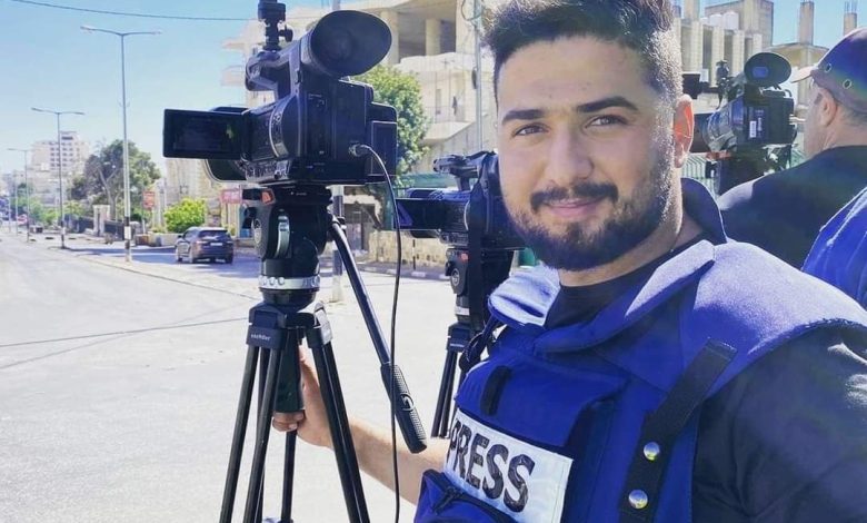 مجموعة حقوقية: السلطة تعتقل الصحفيين بسبب دورهم في تغطية الفعاليات المساندة لغزة