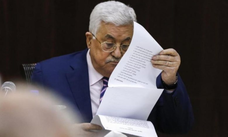 إدانة المقاومة وتأكيد ضمان أمن الاحتلال.. أحدث حلقات الصهينة لعباس