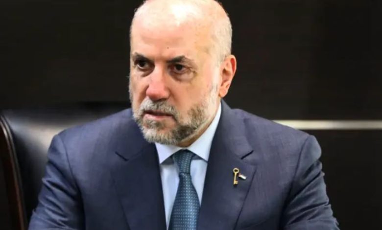 الهباش يهاجم المقاومة ويبرر للاحتلال ارتكابه حرب الإبادة في غزة