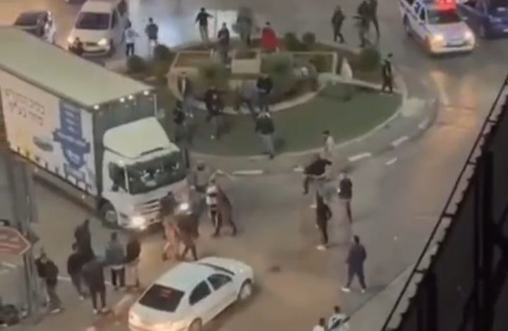 أجهزة السلطة تعتدي على أفراد من عائلة الجعبري وسط الخليل