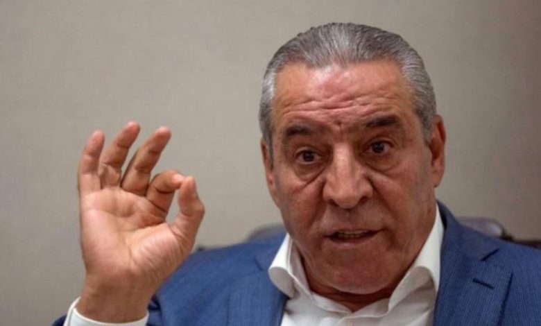 كتب منذر ارشيد: حسين الشيخ .. عليكم الإلتزام بمنظمة التحرير .. هل أنت ملتزم يا حسين ..!؟