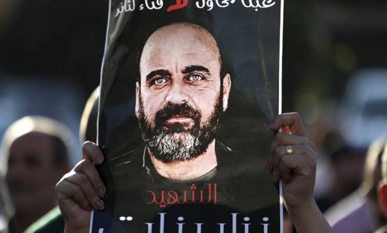 نزار بنات.. حكاية الدم المسفوك ظلماً على يد زبانية الوقائي