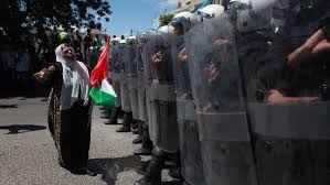 صحيفة أمريكية: السلطة فشلت في توفير الرخاء للفلسطينيين