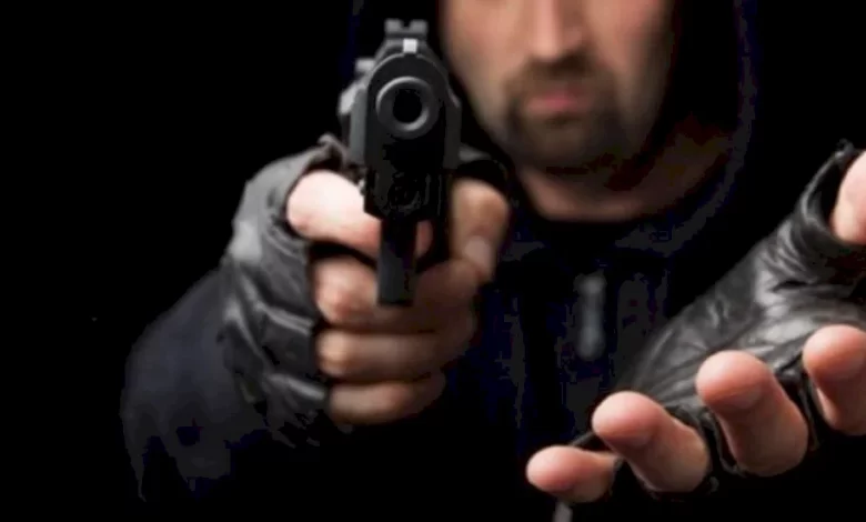تفاصيل صادمة.. 9 مسلحون بزي إسرائيلي يسرقون منزل تاجر مجوهرات ومحله بطولكرم