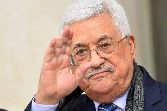 عباس الكذاب.. مواطنون يسخرون من انكشاف عجوز المقاطعة بخدعة زيارة غزة