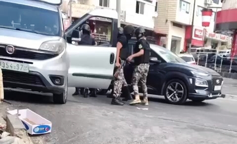 نافذ الجعبري: السلطة مقصرة بحفظ الأمن بالخليل و”احنا رايحين للهاوية”