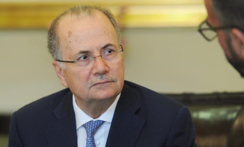 محمد مصطفى يعتقد أنه يستغفل المانحين: ملتزمون بإصلاح مؤسسات السلطة