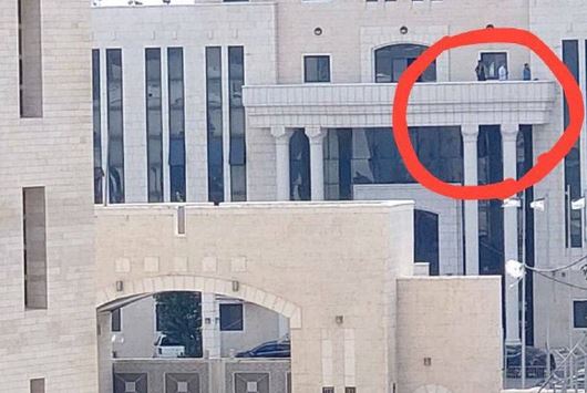 صورة.. أجهزة السلطة تقف متفرجة أثناء اشتباك الشهيد “العسود” بالخليل