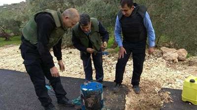 مسلحون يستهدفون أجهزة السلطة أثناء اتلافها عبوة ناسفة زرعتها المقاومة في طولكرم