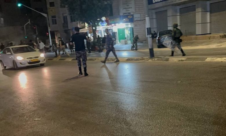 قمع وتغول.. أجهزة السلطة تعتدي على وقفة سلمية منددة باختطاف شاب ببيت لحم