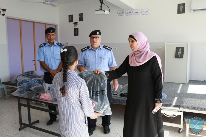 الشرطة تنفذ عملية غسيل دماغ لطلبة جنين من بوابة “المساعدات”