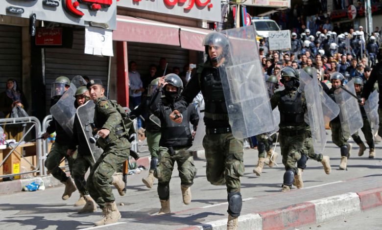 الجهاد تطالب بلجم تغول أجهزة السلطة ووقف ملاحقة مقاومي الضفة