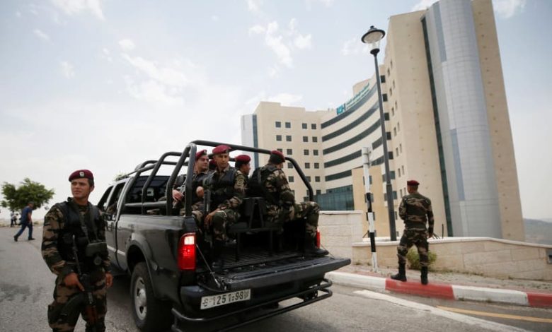 حرب السلطة على طلبة الجامعات في أشدها.. اقتحامات واعتداءات واعتقالات