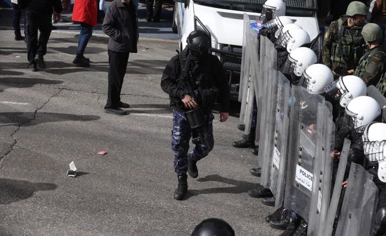 عام على طوفان الأقصى.. هكذا اصطفت السلطة مع إسرائيل” ضد غزة