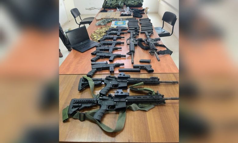 خيانة وعمالة.. مخابرات قلقيلية تفاخر بسرقة عتاد وسلاح المقاومين