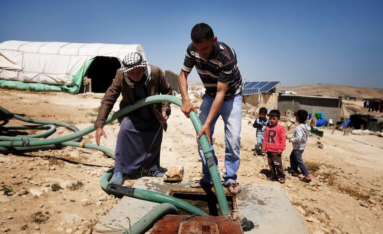 ناشط حقوقي: الفساد يعصف بأحلام المواطن في الحصول على المياه بالدوحة