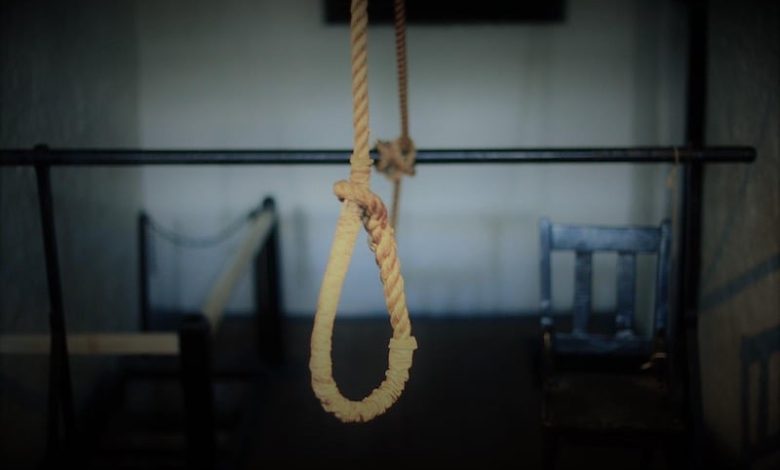 شنق شاب أمام منزله في جنين.. تفاصيل قصة أغضبت الشارع؟