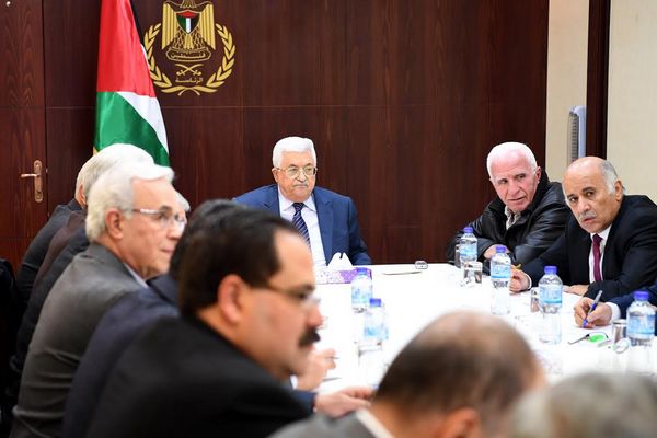 ناشط: السلطة ستواجه نهاية مؤلمة إذا لم تقم بالإصلاح السياسي