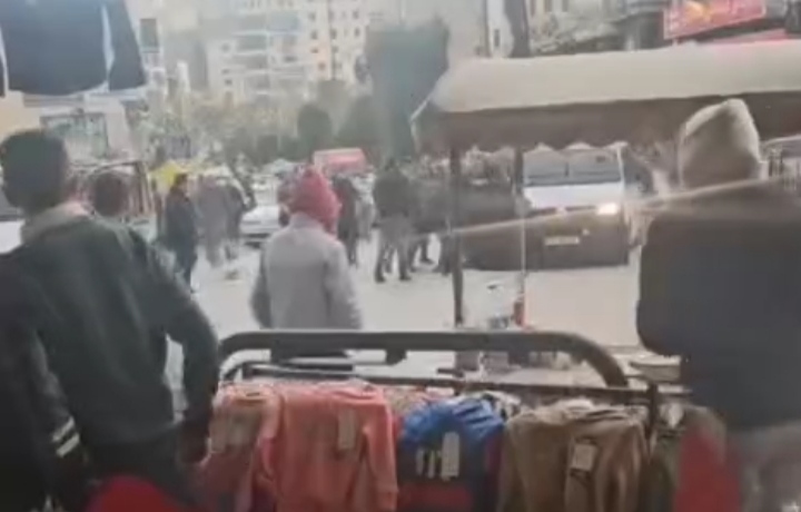 أجهزة السلطة بالخليل تشن حملة قمع واعتقالات بحق أصحاب البسطات