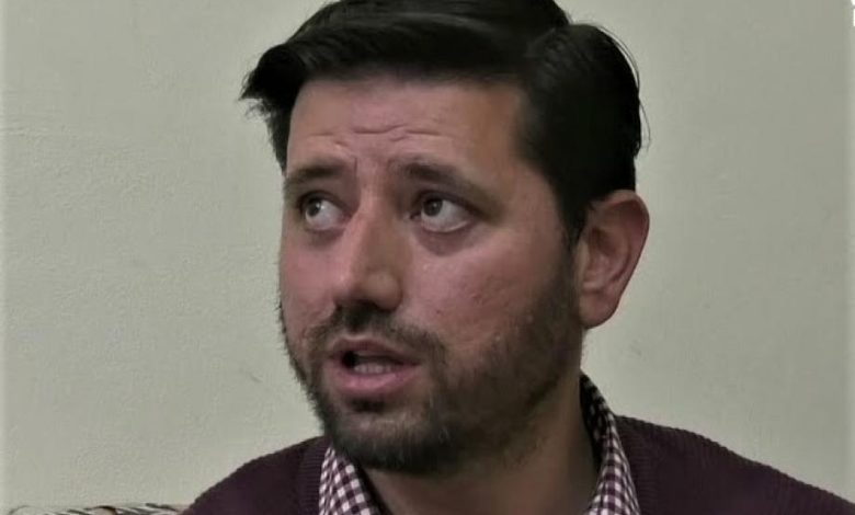 أشرف عصفور.. مرة السلطة ومرة الجيش