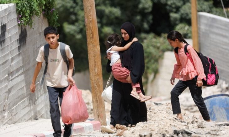 مختص: “إسرائيل” تخطط لتهجير أهالي الضفة وليس أمامهم إلا خيار