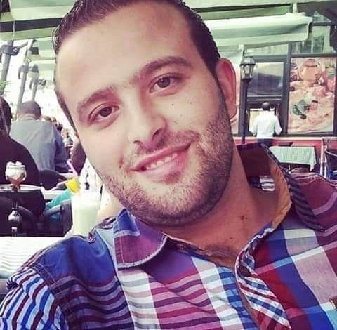 أسيد الخراز بين فكي كماشة السلطة والاحتلال