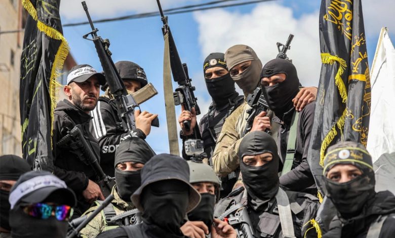 “شباب الثار والتحرير”: لن نسمح بإسقاط السلطة راية المقاومة في جنين