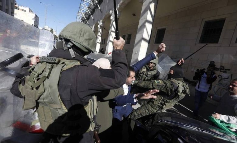 زعران الشبيبة وأجهزة السلطة يعتدون على طلبة بيرزيت الرافضين للعدوان على جنين