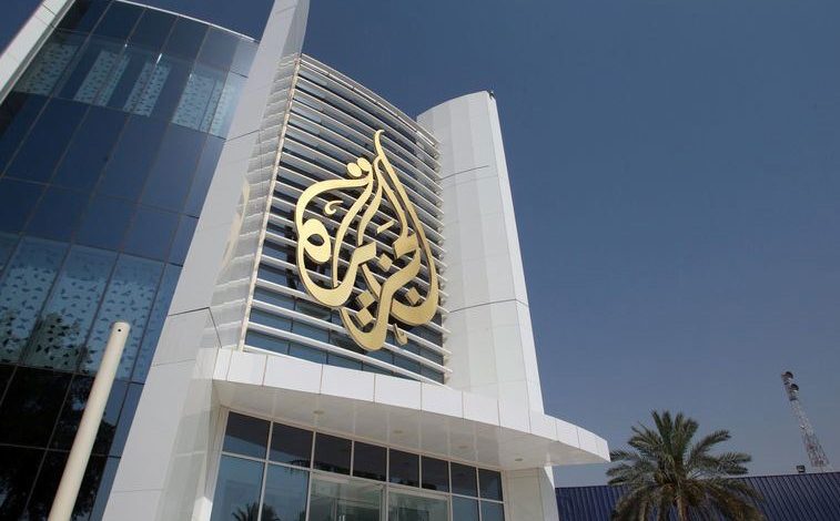 حركة فتح تقود نار الفتنة التي تشتعل بالضفة والسلطة واجهتها لتمرير الجريمة